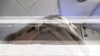 הצלצול: סקס עם הבחורה מהבאר אוולין דלאי