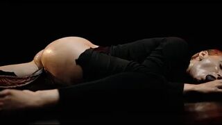 זר הזרועות סקס: סוכן מיוחד קלי קולינס מתעסק עם מפלצת