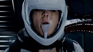 האסטרונאוט הג ' ינג ' י לוטי מגנה נהרס על ידי זרועות בחלל